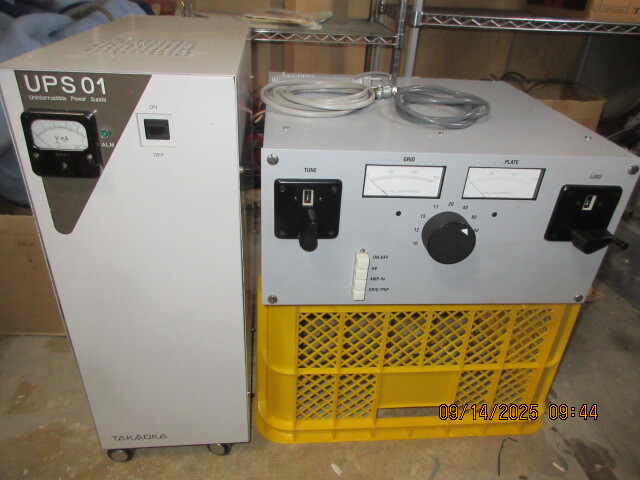 HF リニアアンプ UPS01  1,6Kw 終段8877 AC200V 各種ケーブル付き 拍卖