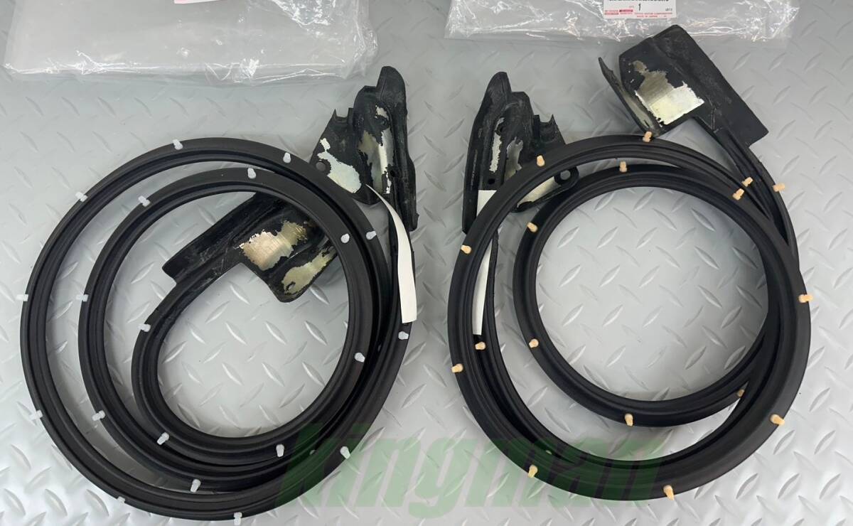 ●新品 未使用●トヨタ純正 セリカ LB 用 フロントドアウェザーストリップ 左右セット RA28 RA29 TA27 RA25拍卖