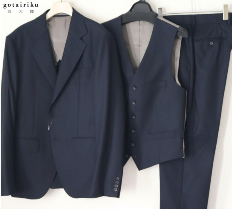 新品訳【GOTAIRIKU】秋冬 毛100% マイクロダイヤ柄 3ピース 2Bシングルスーツ 紺 M(w80) v7566拍卖