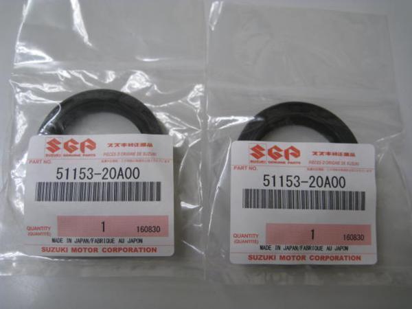 送料無料★新品★GSXーR250(GJ72A)★純正フロントフォークオイルシール拍卖