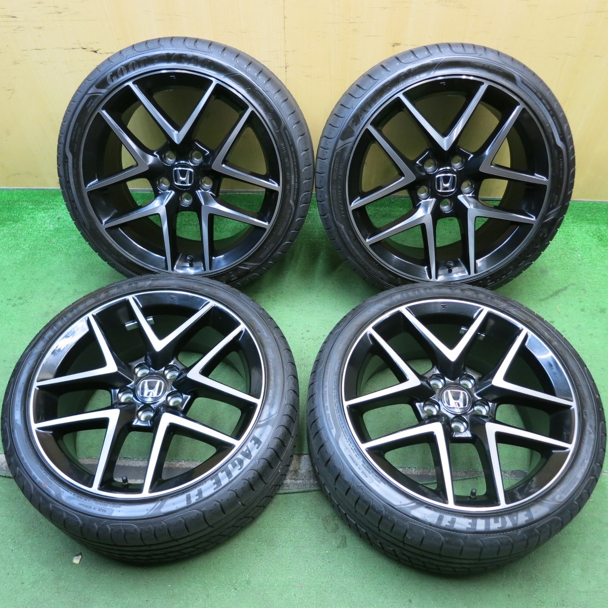 新車外し!24年★ホンダ FL シビック 純正 235/40R18 グッドイヤー イーグル F1 18インチ PCD114.3/5H★5092101HAノ拍卖