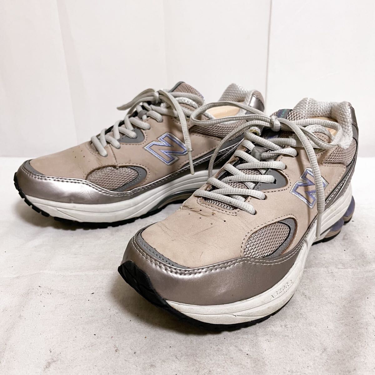 和836★ newbalance ニューバランス ウォーキングシューズ スニーカー 24.5 ベージュ レディース拍卖