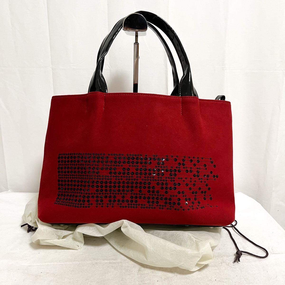 和837★ GINZA YOSHINOYA 銀座ヨシノヤ ハンドバッグ カジュアル 刺繍 レッド ブラック レディース拍卖