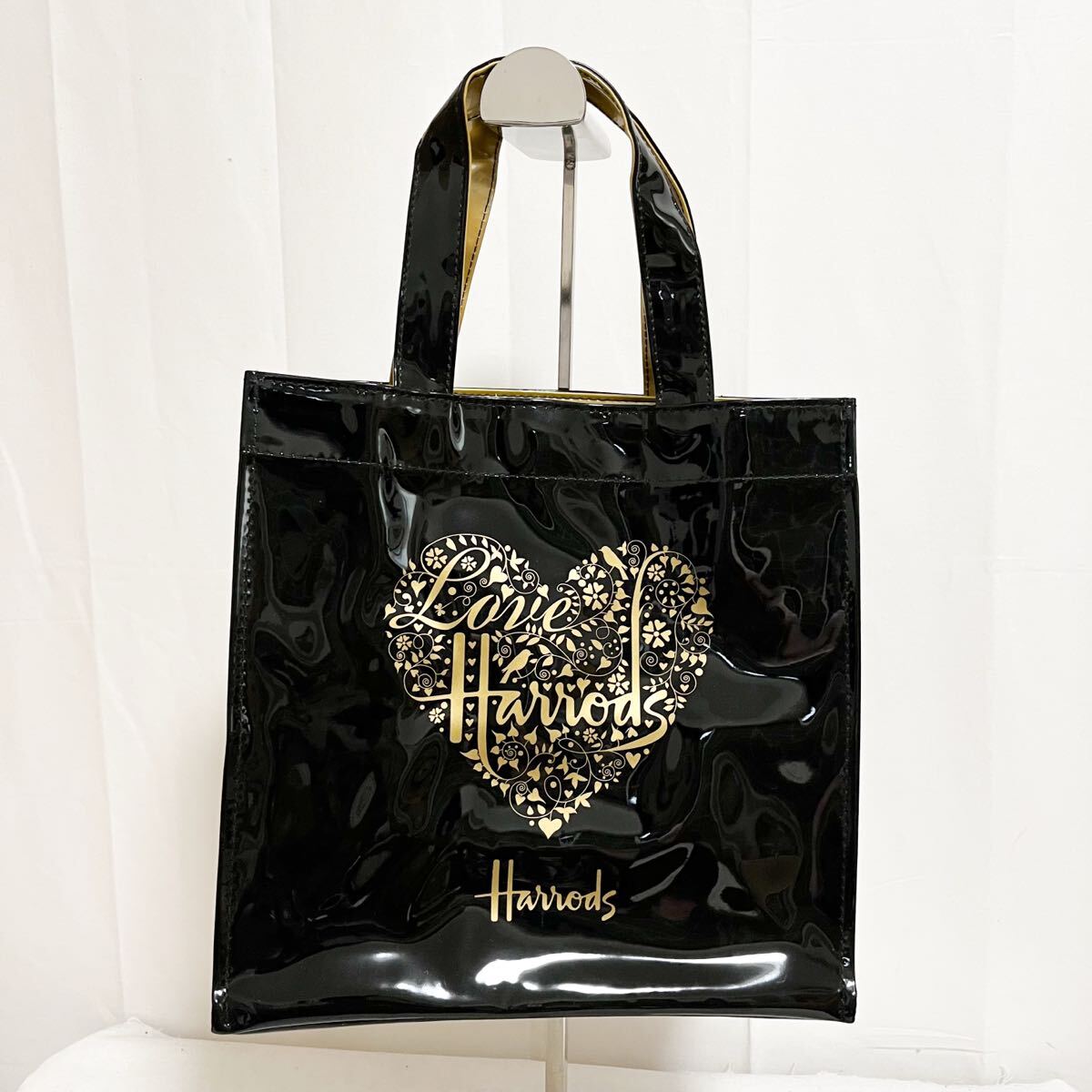 和842★① Harrods ハロッズ エナメル ハンドバッグ ハンドトート プリント ブラック ゴールド レディース ハート拍卖