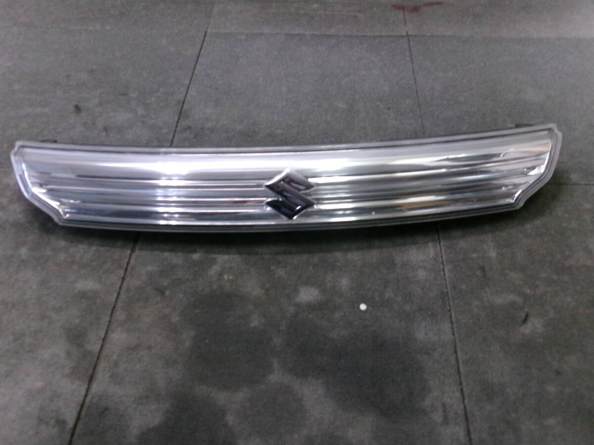 MK32S スペーシアカスタム グリル ホワイトイルミ 破損無拍卖