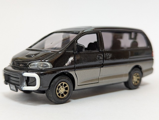 三菱デリカ・スペースギア【箱無・中古】1/43エムテック・日本製拍卖