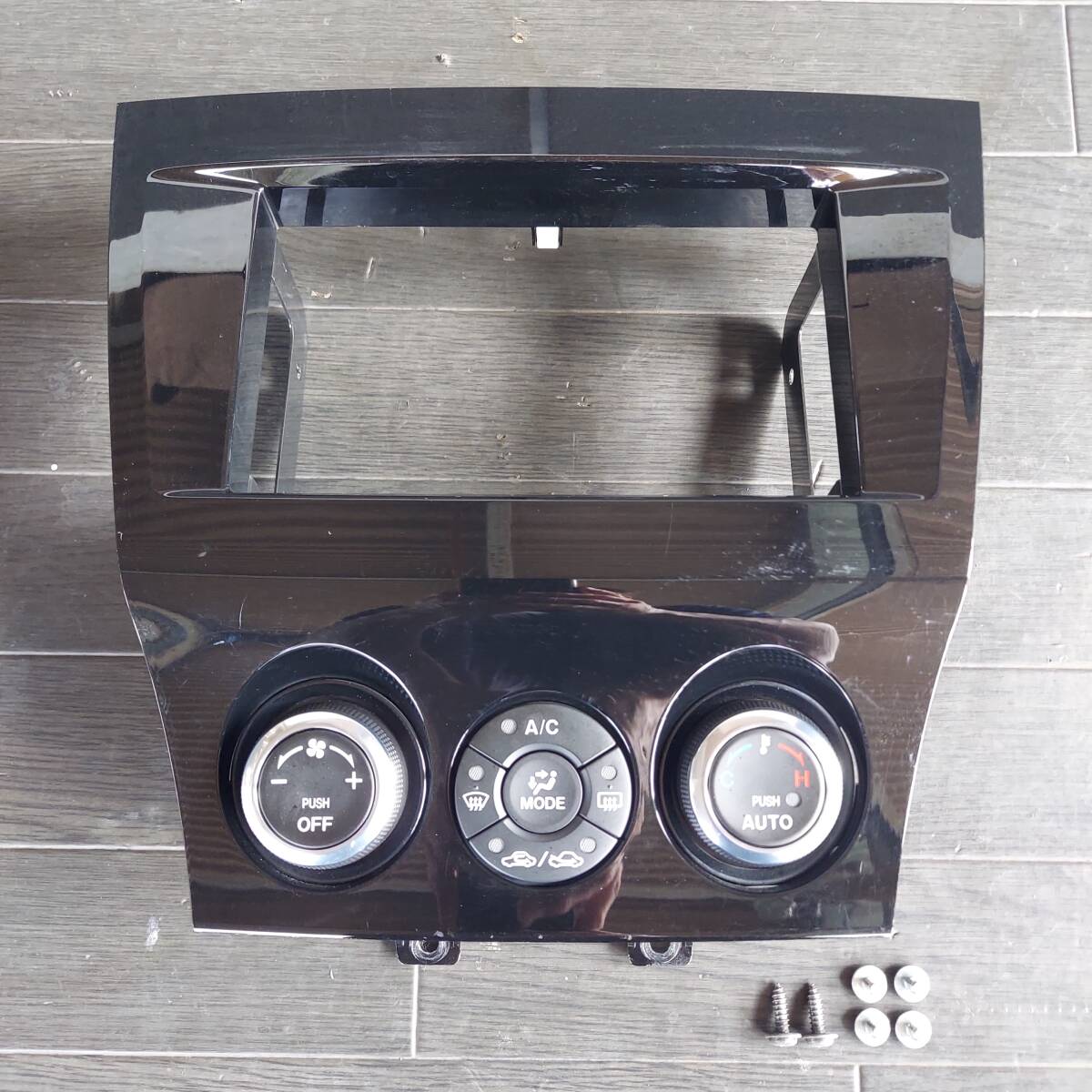 即決 マツダ RX-8 SE3P 2011年 純正 オーディオパネル ナビパネル エアコンスイッチ F189-55-220 K6269 中古 検索/RX8拍卖