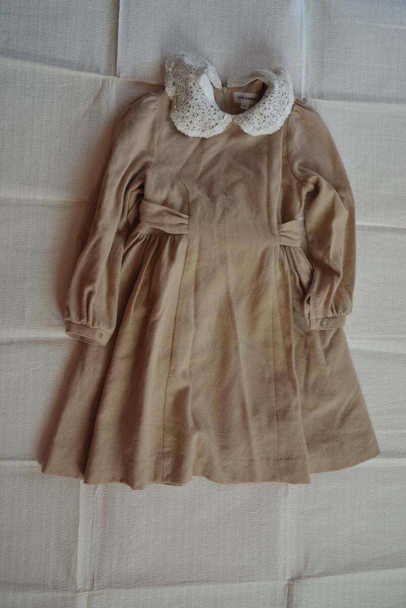 ★サイズ130★ 女児フォーマル向きワンピース ベージュ 長袖 背中ファスナー レース襟付き拍卖