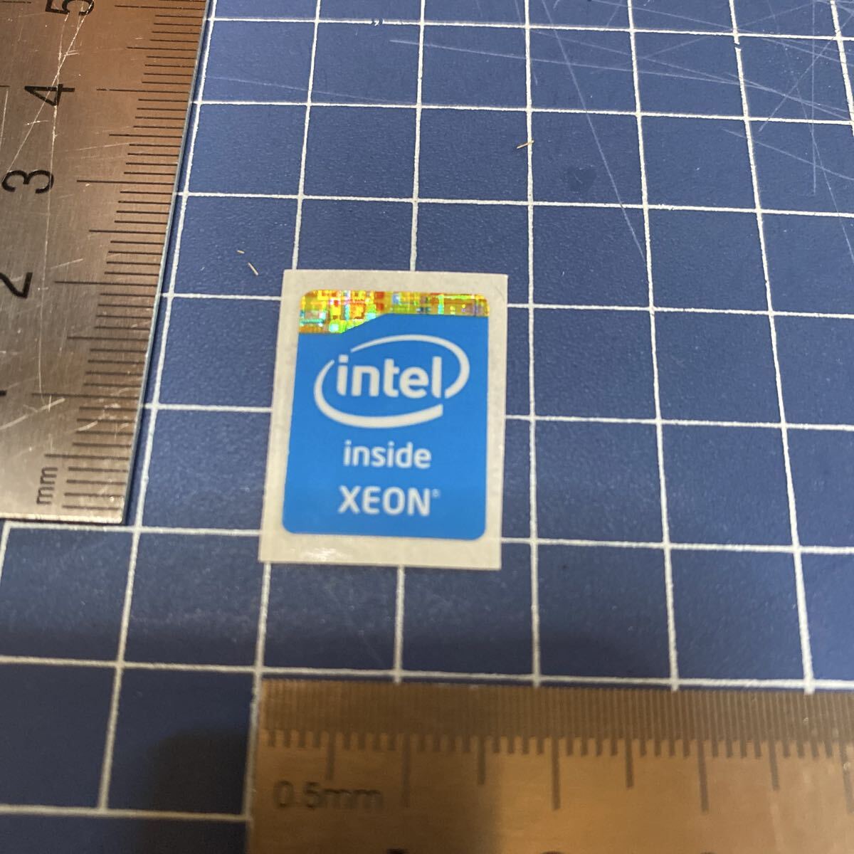 エンブレムシールIntel inside XEON パソコンシール@4052拍卖