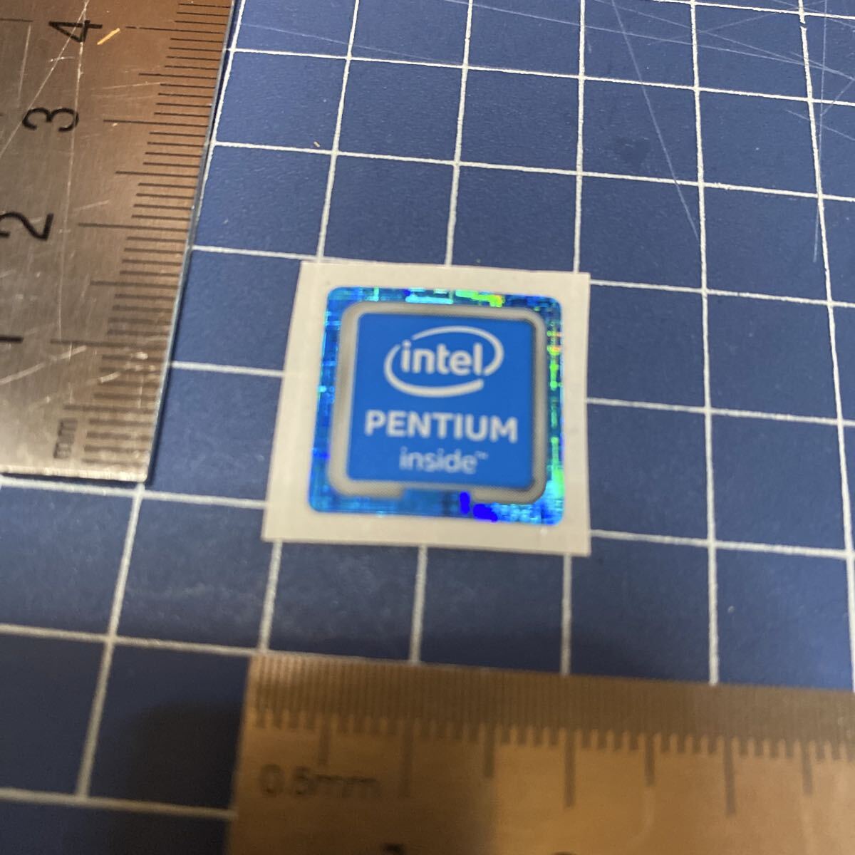 エンブレムシールintel Pentium inside パソコンエンブレムシール@4054拍卖