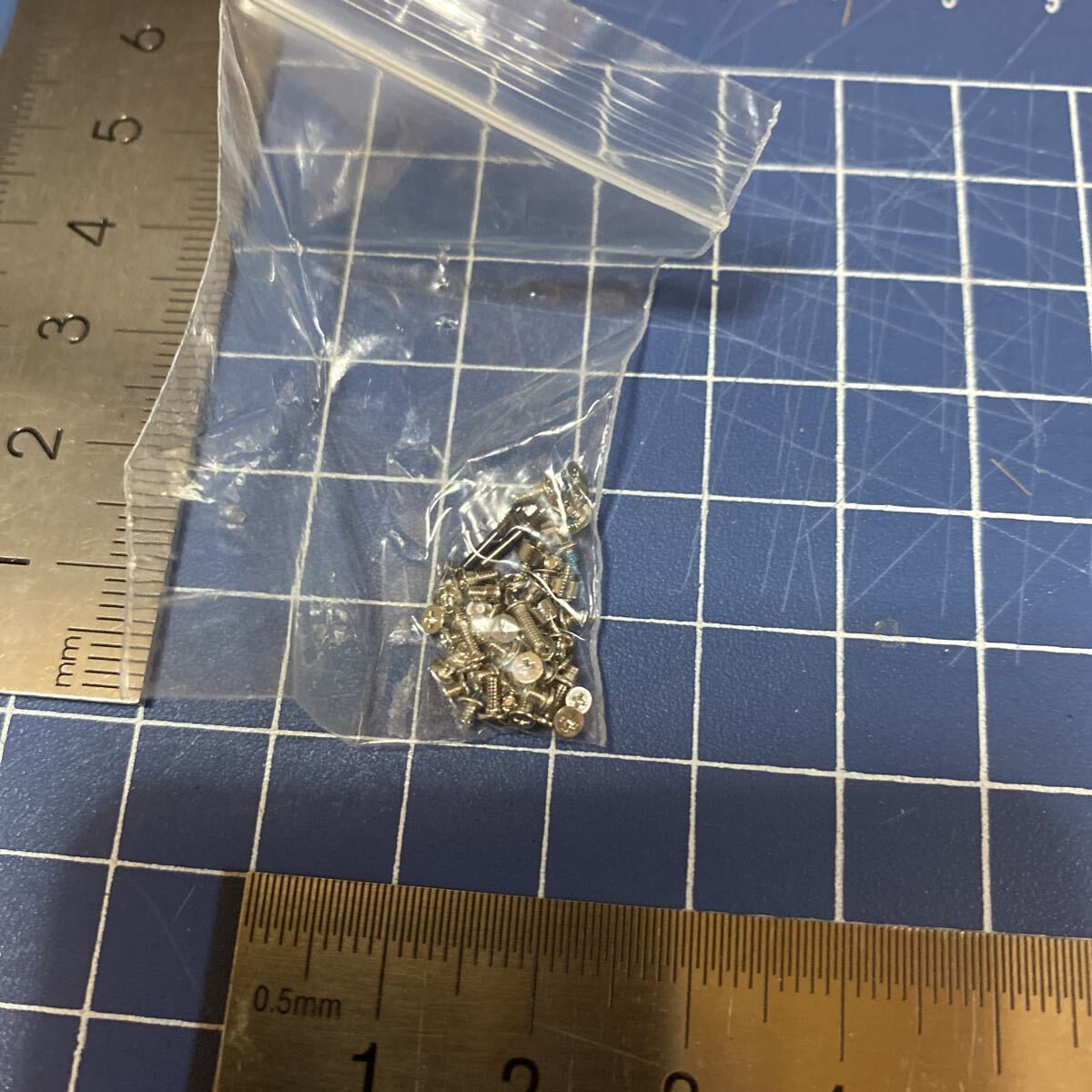 iPhone XS ネジパーツ 修理用 @4076拍卖