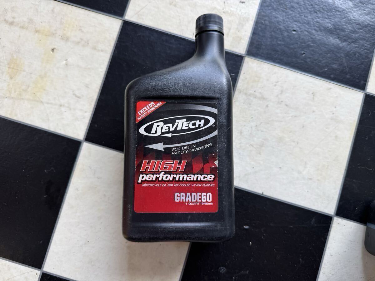 同梱可 未開封 レブテック REVTECH HIGH Performance SAE60 946ml エンジンオイル 長期在庫 シングル 60 パン ナックル アイアン ショベル拍卖