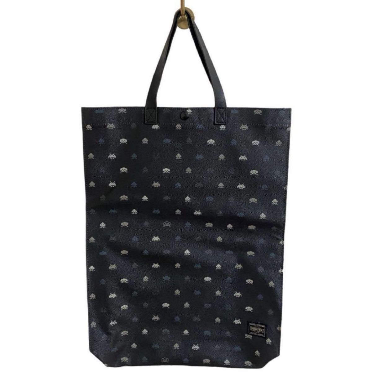 【ポーター PORTER エッセンシャルデザインズ ESSENTIAL DESIGNS タイトー TAITO 限定 インベーダー トートバッグ 吉田カバン タンカー】拍卖
