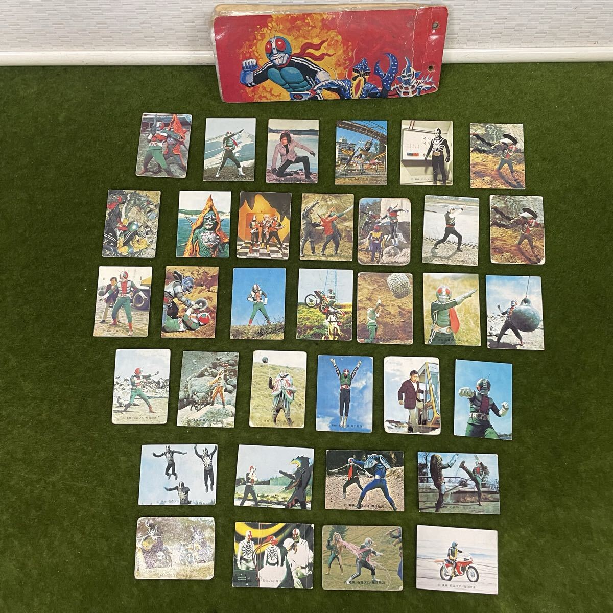 ★☆現状渡し 当時物 昭和レトロ/レトロ 旧カルビー 仮面ライダーカード 34枚まとめ/仮面ライダーアルバム付き拍卖