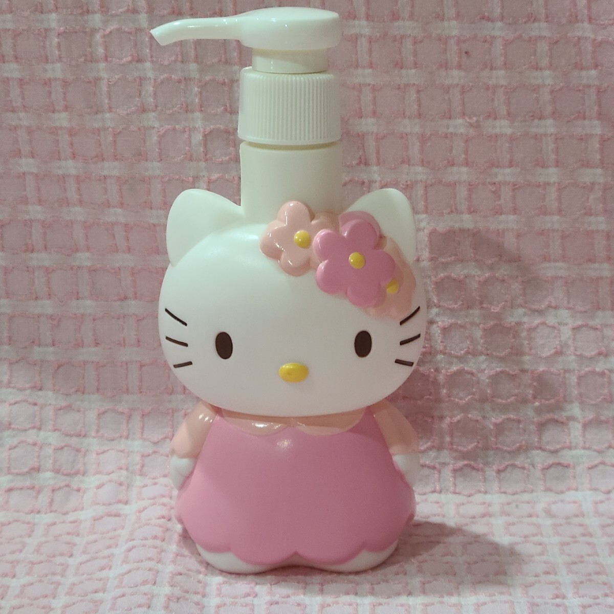 【サンリオ】ハローキティ ローズのハンドソープ ダイカットボトル 2004年 1H0532SR709拍卖