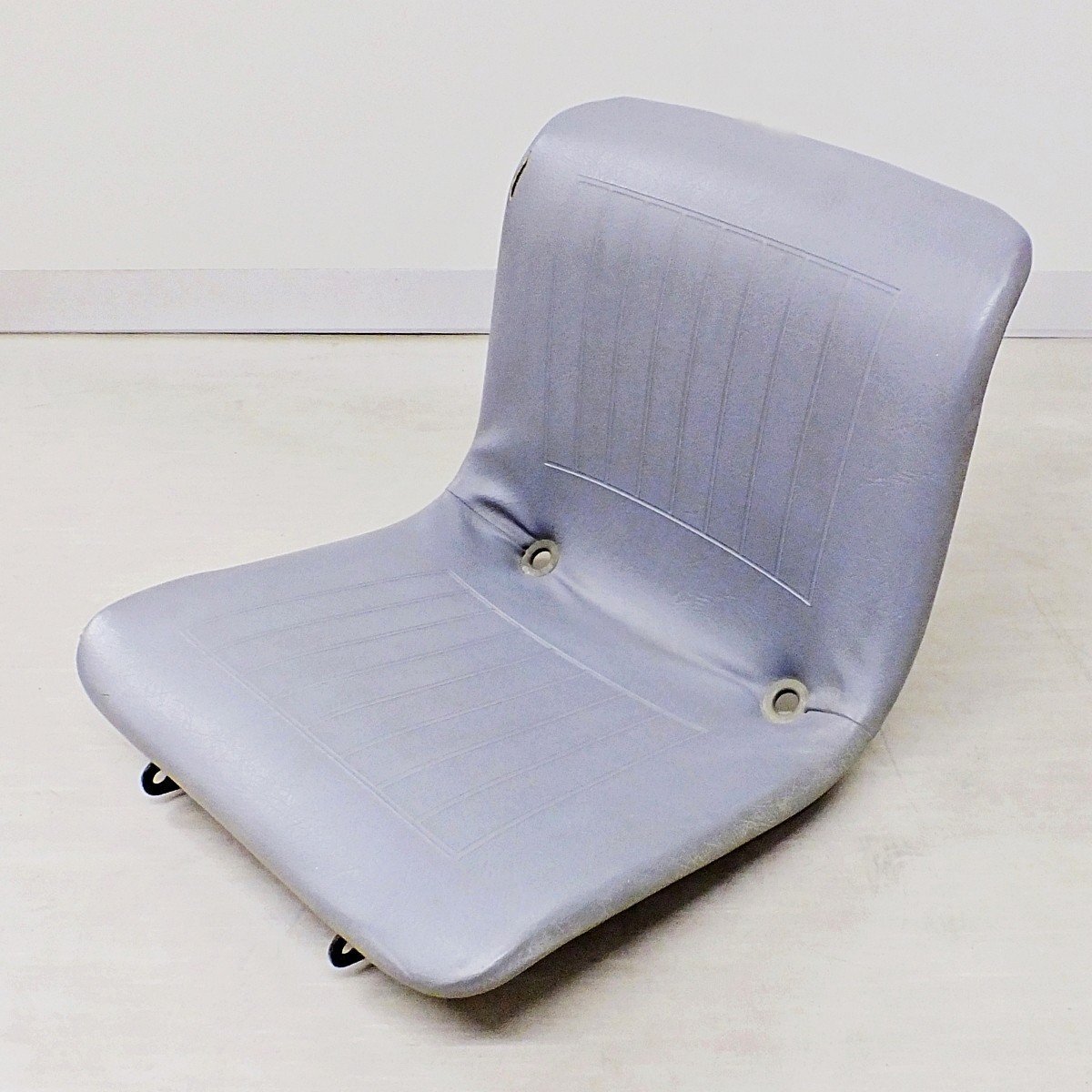 【群馬】 座席シート いす 椅子 イス 田植機用? 座席 シート チェア 取付 中古品 パーツ 部品 予備 交換 発送可 田植え機?拍卖