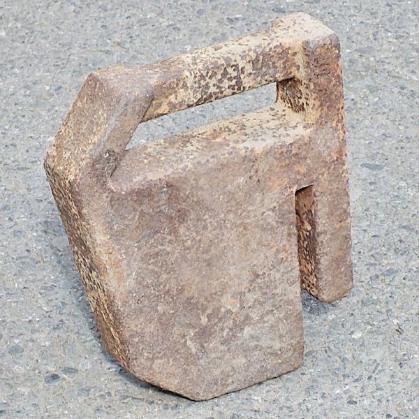 【群馬】イセキ トラクター用 ウエイト 約15kg 差込幅 約15mm トラクター トラクタ パーツ 部品 中古 倉庫保管 重り 重し 錘 ヰセキ 井関拍卖