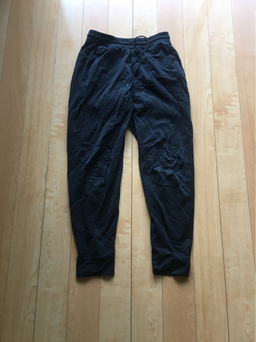 ユニクロ ウルトラストレッチアクティブジョガーパンツ 256-1-1 メンズ S ブラック拍卖