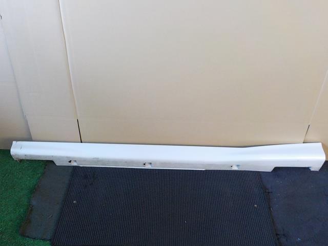 インテグラ DC5 左サイドステップ NH624P/パールホワイト【個人宅宛発送不可】拍卖