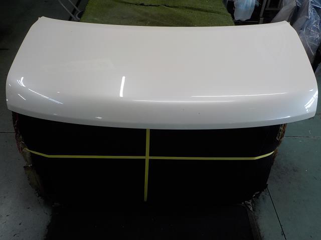 キューブ Z12 ボンネットフード QAB/パールホワイト【個人宅宛発送不可】拍卖