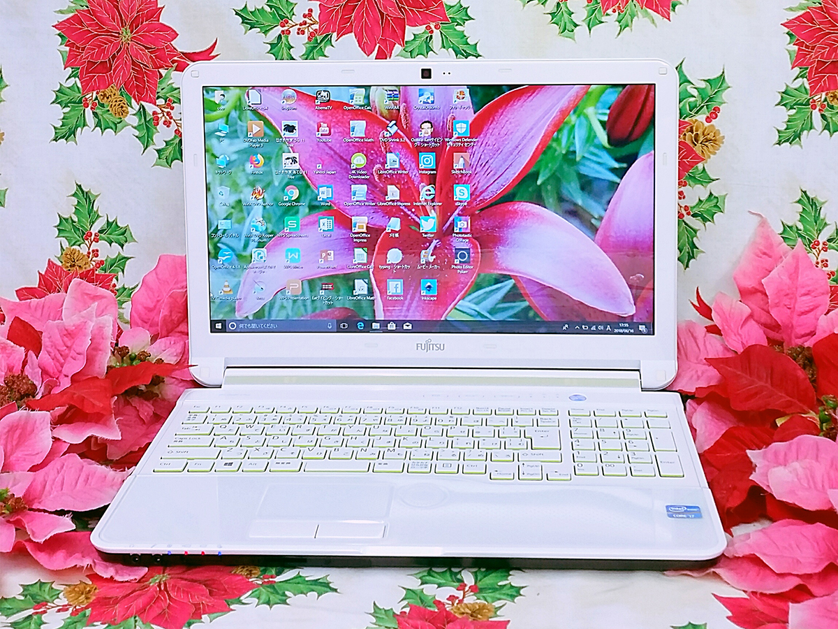 新型Windows11搭載/爆速2世代Core-i7/大人気富士通ホワイト色/ブルーレイ/ソフト多数/爆速大容量SSD512/メモリ8GB/DVD焼き/オフィス拍卖