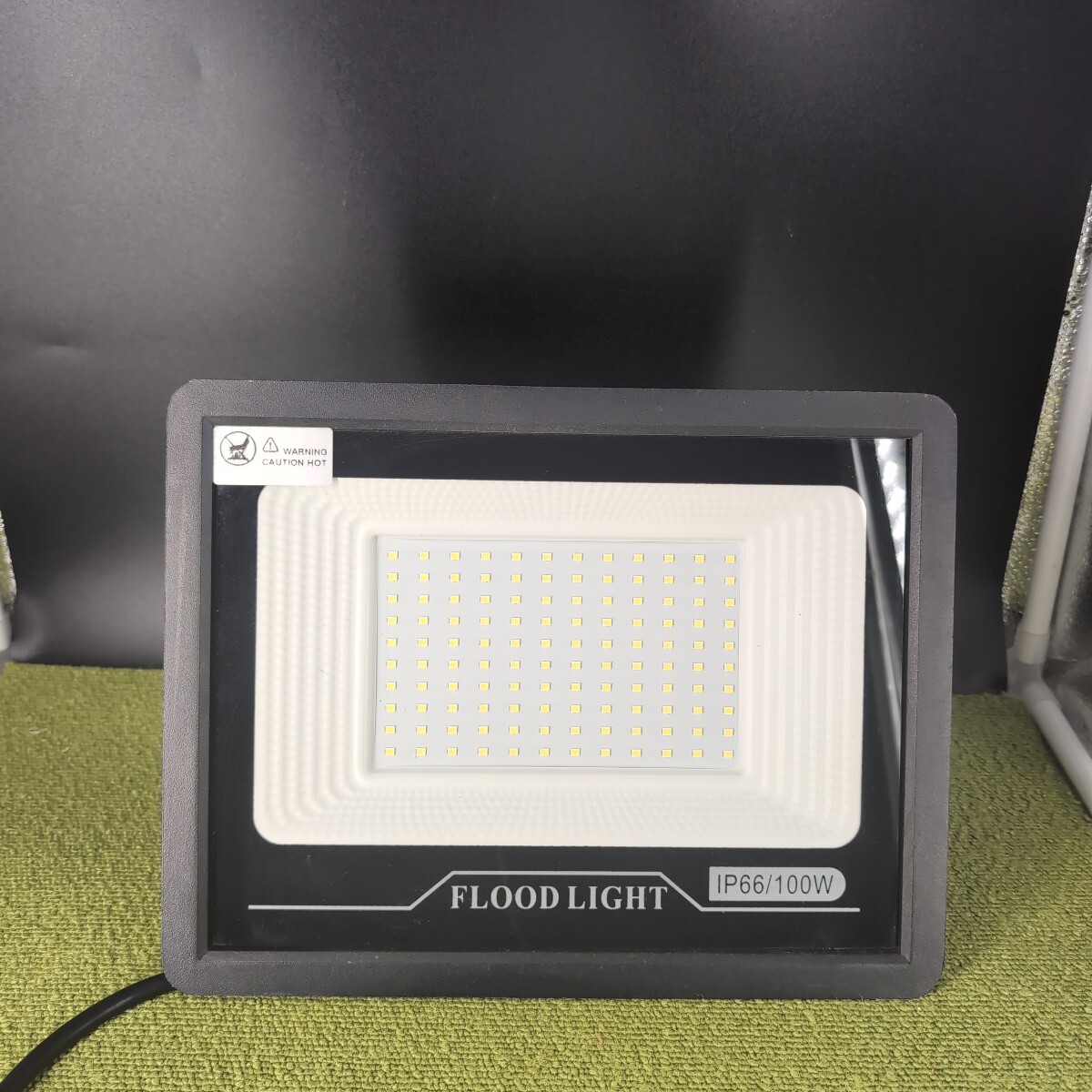 【動作確認済】爆光 LEDライト 現場作業 夜中作業に!!! ワークライト 角度変更可能拍卖