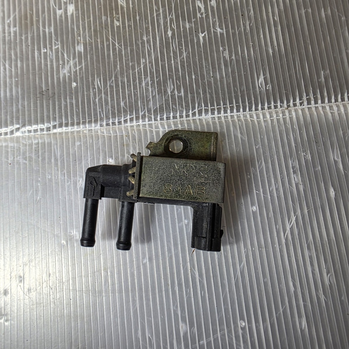 スズキ純正バキューム スイッチング アイドルアップ ソレノイド バルブ NOK 81AB拍卖