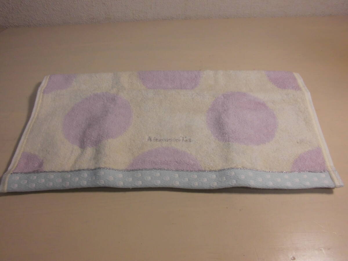 送料185円 Afternoon Tea アフタヌーンティー ハンドタオル ドット 刺繍 日本製 no211114拍卖