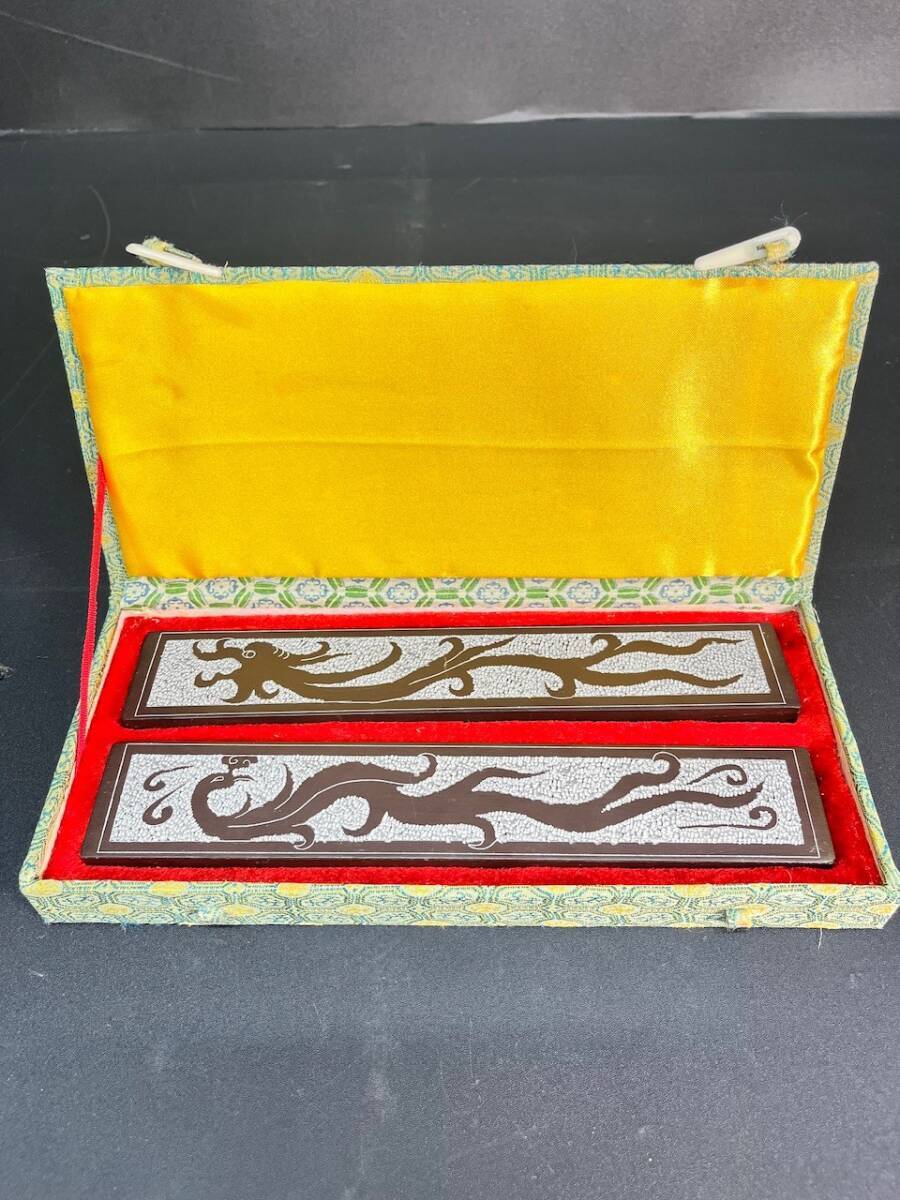 中国美術 鳳凰 龍 サイズ縦幅24㎝×横幅4.2㎝×高さ1.5㎝ 重量約400g 書道具 書道 工芸品 文鎮 (14709)拍卖