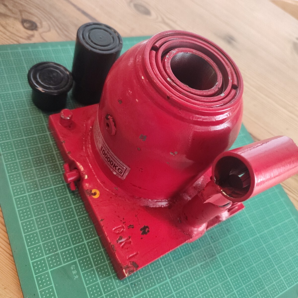 日野純正10トンダルマジャッキ 低床トラック フォークリフト用の新品 未使用 保管品 送料無料 最低位約12cm 最高位約22cm 送料無料拍卖