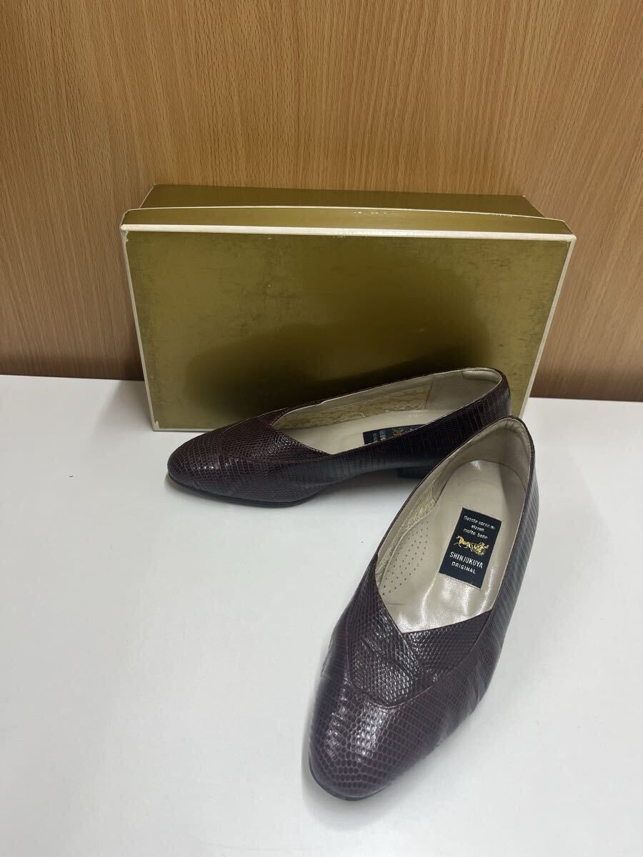 新宿 オリジナル 婦人靴 ワイン色 パンプス 23cm 中古品 拍卖