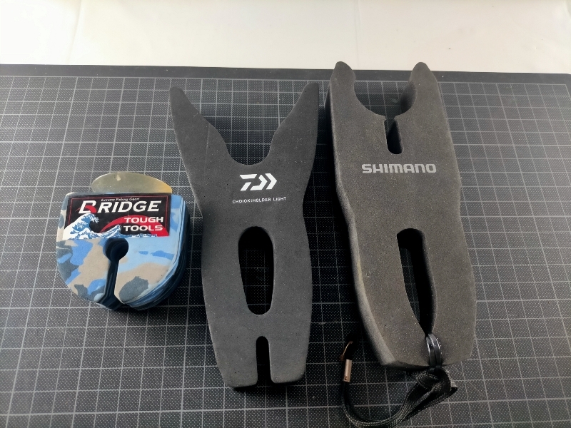攝 シマノ 船べり楽々竿掛け ダイワ ロッドホルダー チョイオキホルダー ブリッジ タフツール?? 他 竿置け 3個セット拍卖