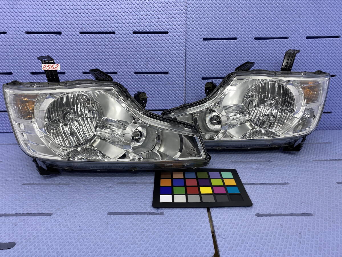 2562 * 美品/破損無 ステップワゴン RK1 ヘッドライト 左右 キセノン コイト 100-22013 拍卖