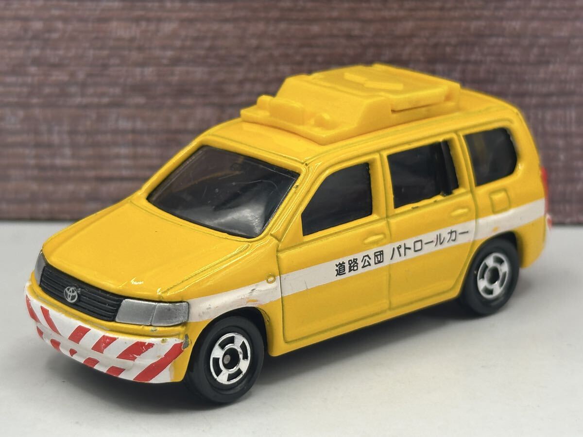 即決有★トミカ トヨタ プロボックス 道路公団 NEXCO パトロールカー TOYOTA PROBOX 中国製★ミニカー拍卖