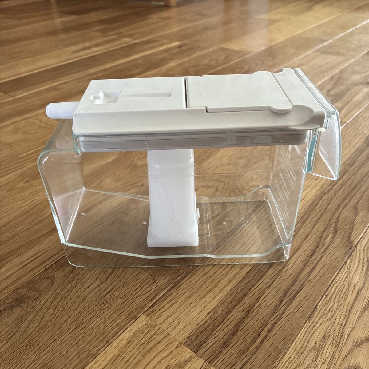 日立 HITACHI 冷蔵庫 R-B5700用 給水タンク 部品 パーツ 製氷機 中古拍卖