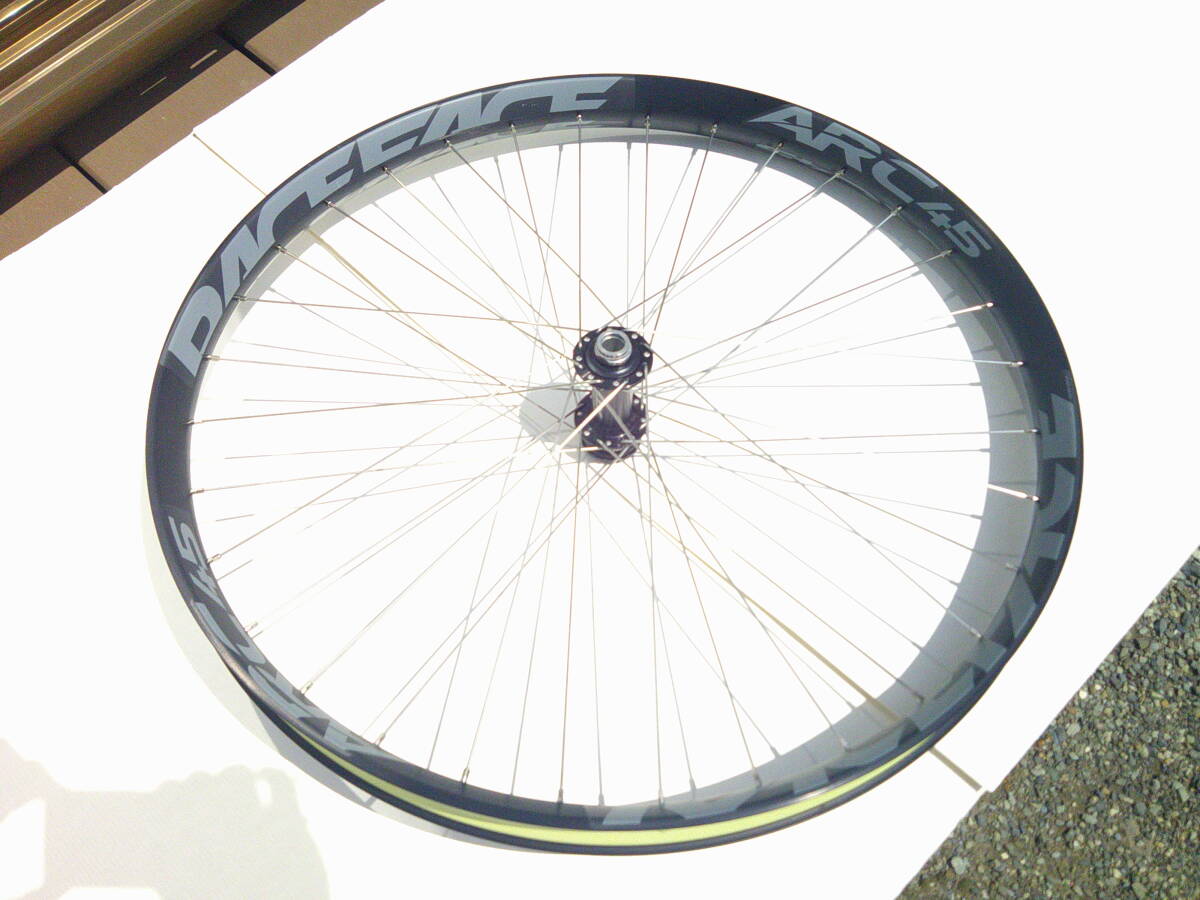 RACE FACE ARC45 リム+SHIMANO XTハブ(HG) 27.5プラス 手組みホイール 新品未使用 マウンテンバイク Boost ホイール 前後セット拍卖