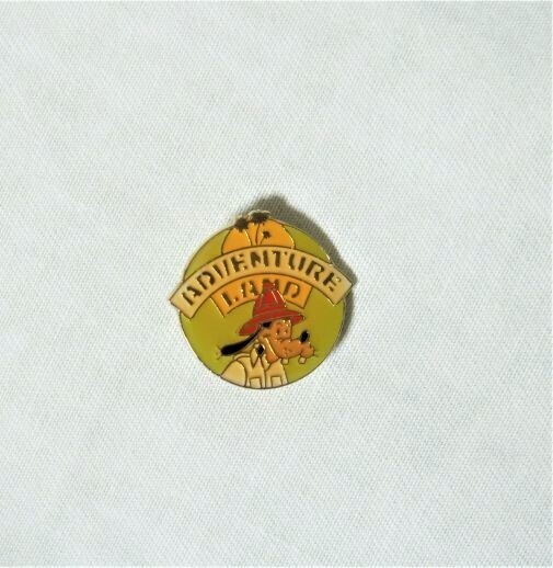 ディズニーランド グーフィー ピンバッジ(未使用)拍卖