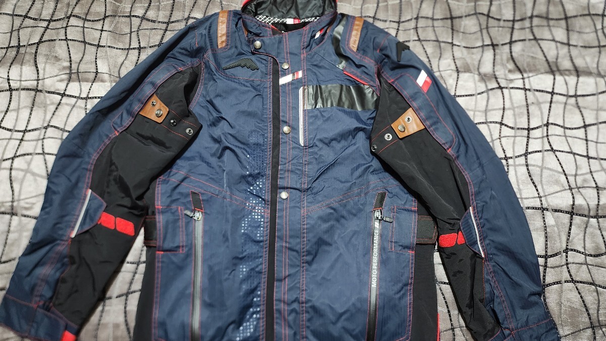 【防水透湿M】クシタニ アロフトジャケット Mサイズ 耐水圧20000ミリ バイク ライディング ライダース プロテクターポケット付拍卖