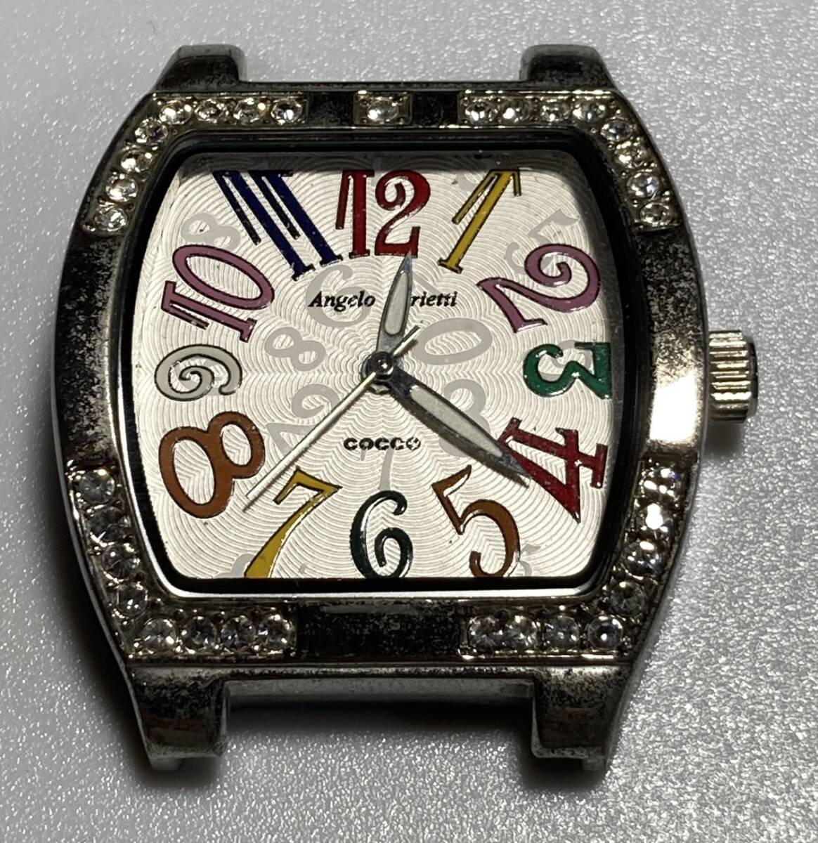 2.美品 ラインストーン Angelo jurietti トノー 腕時計 白文字盤 稼働中 アンジェロジュリエッティ拍卖