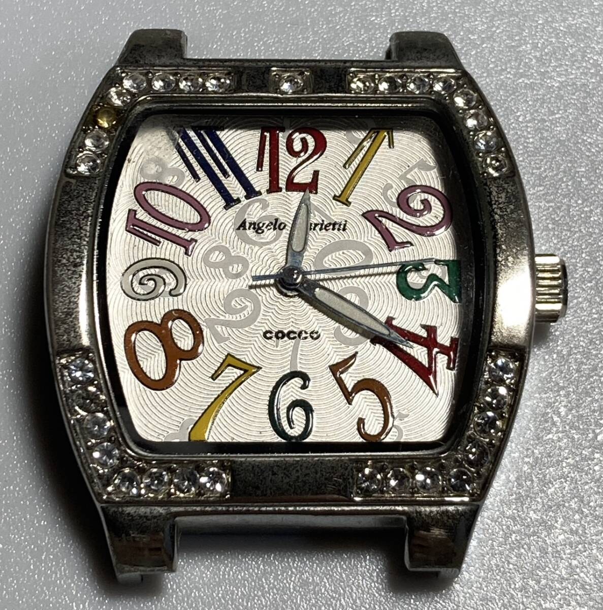 1.美品 ラインストーン Angelo jurietti トノー 腕時計 白文字盤 稼働中 アンジェロジュリエッティ拍卖