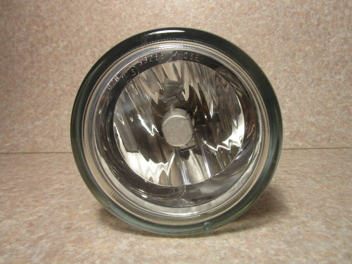 プジョー 1007 A8KFV フォグランプ 1個 9648947780 2002年モデル拍卖