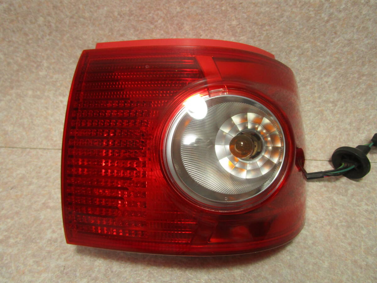 タント L350S/L360S テールランプ 右 ICHIKOH 4983A拍卖
