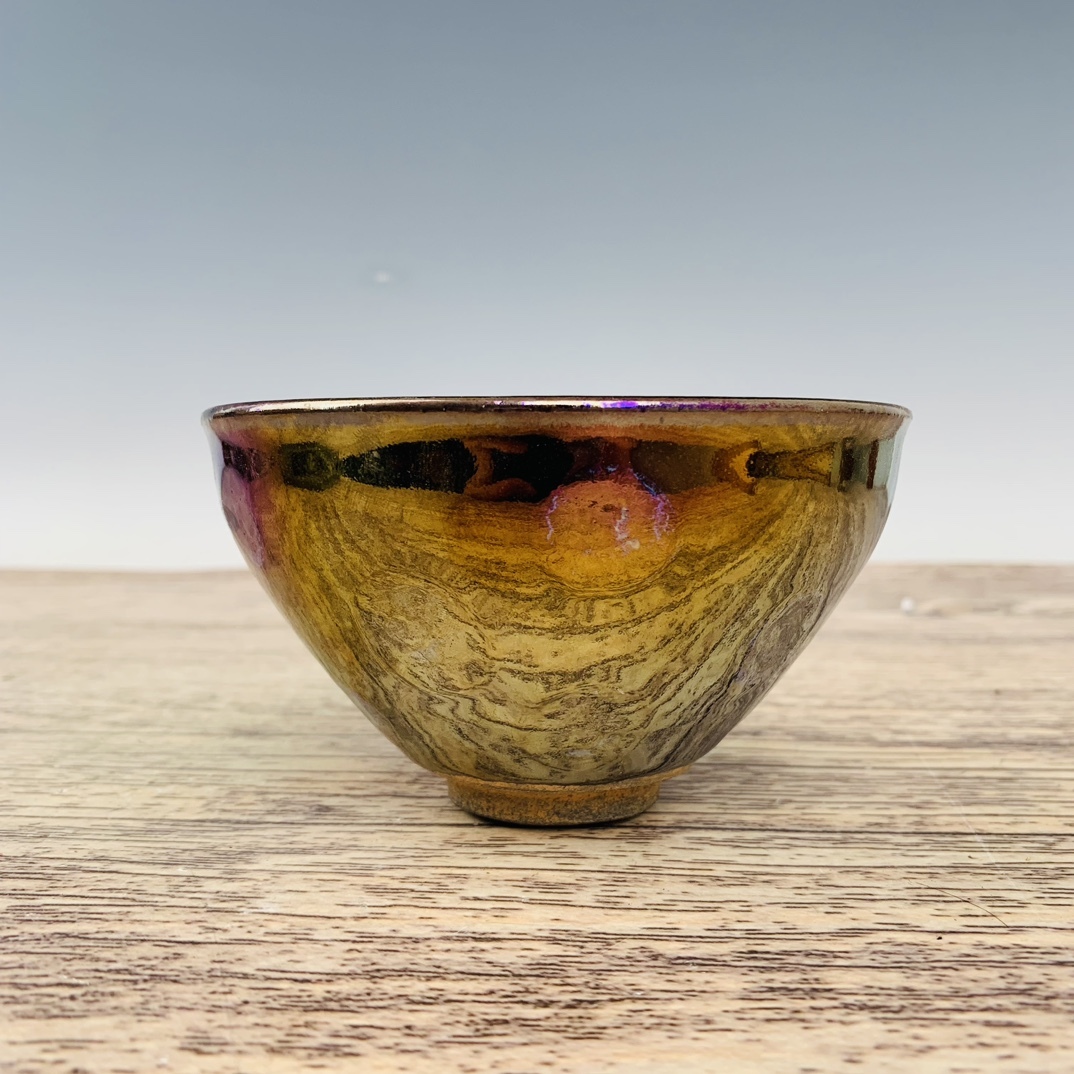 宋代風 古陶磁器 建窯 七彩光 黄金盞 盃 建盞 茶盞 酒碗 供御款 陶芸 磁器 時代物 東洋彫刻 旧家蔵出し 唐物 中国古玩 古美術品拍卖