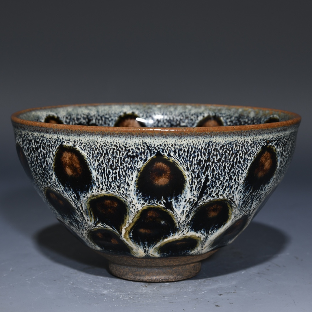 宋代風 古陶磁器 建窯 白釉 天目盞 盃 建盞 茶盞 酒碗 供御款 陶芸 時代物 東洋彫刻 旧家蔵出し 唐物 中国古玩 古美術品拍卖