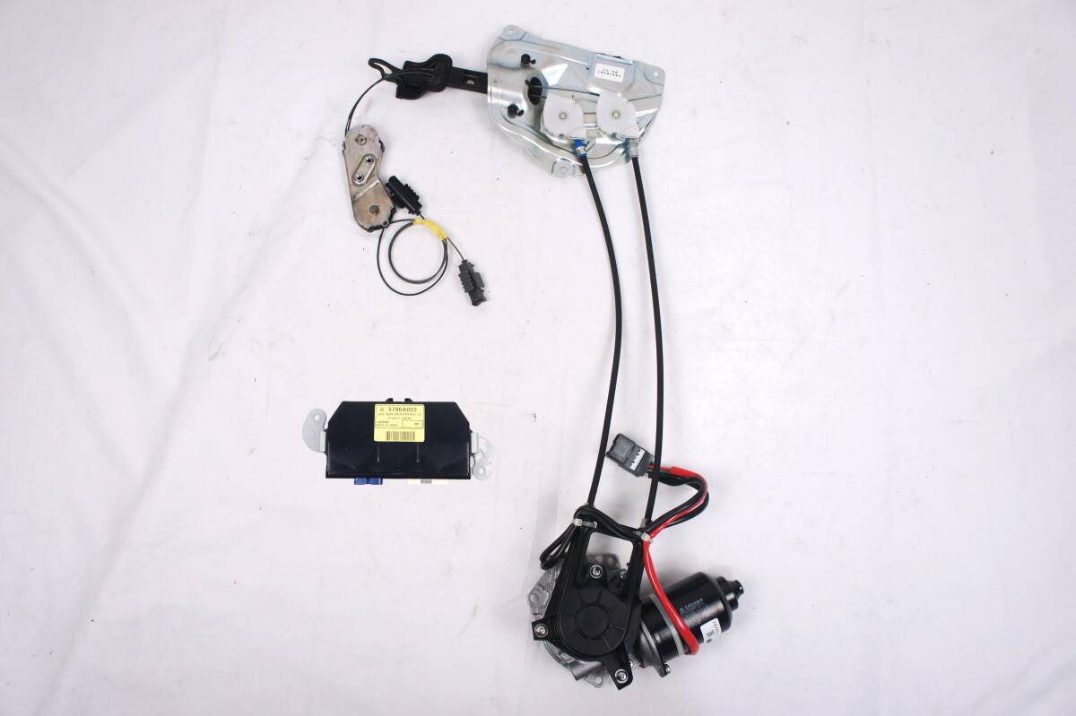 実働 リア 助手席側 パワースライドドアモーター コントローラー付 CV5W 前期 デリカD:5外し 左 5780A009 5780A003 CV1W CV2W CV4W @12243s拍卖