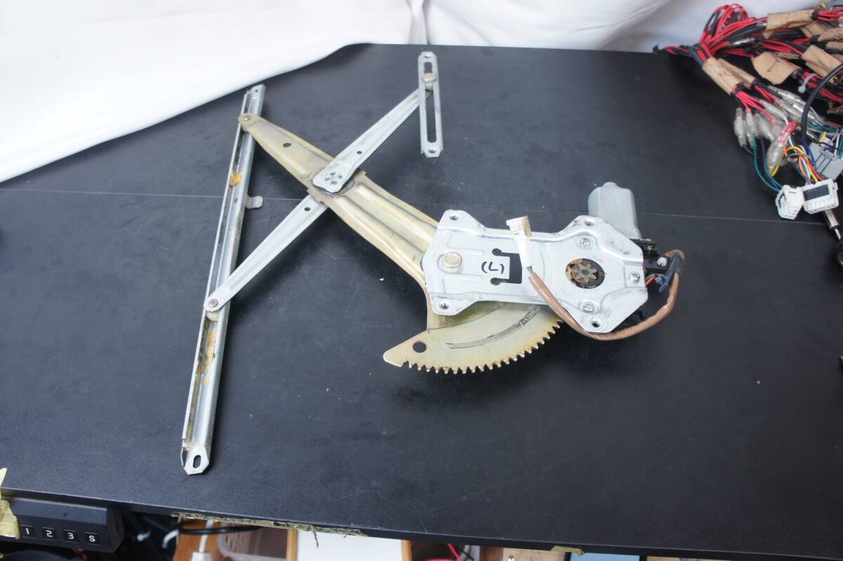 動作OK 運転席 ドアロックアクチュエーター HA11S 前期 アルトワークス ソレノイド 右 参考 83401-53E10 CN22S CN31S CN32S @13389s拍卖