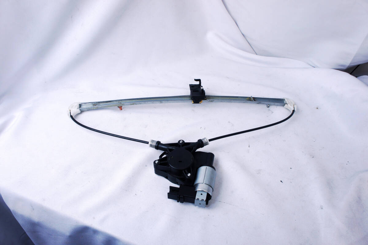 動作OK リア 運転席側 パワーウィンドウレギュレーター DC5R ベリーサ外し 右 モーター 参考 G22C-59-58XC D461-72-590B DC5W @13059s拍卖