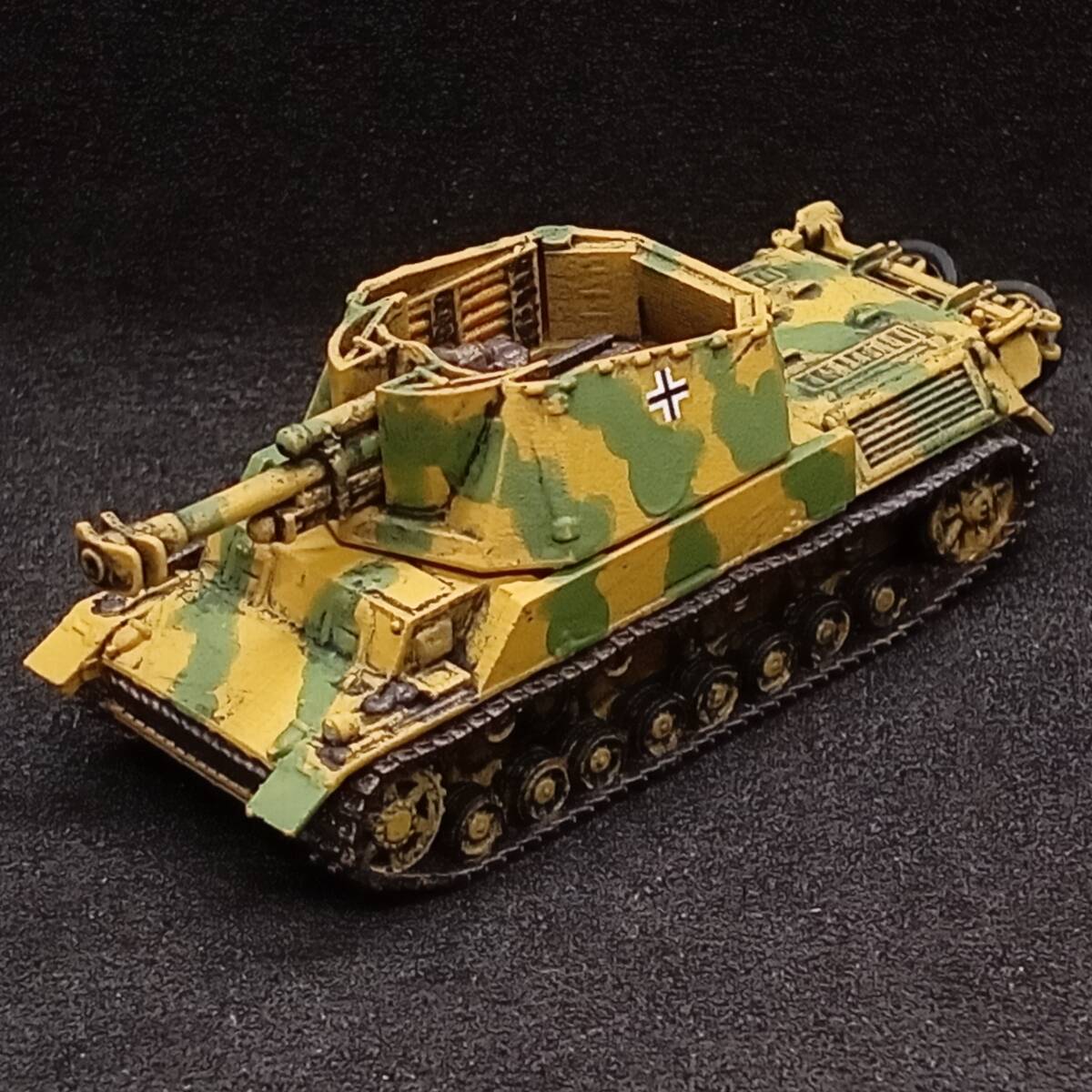 ●完成品1/144 402SF 10.5cm自走砲,”マニア向けレア車輛!ドイツ理想の自走砲!”,2色迷彩,ドイツ,WW2,自作ver拍卖