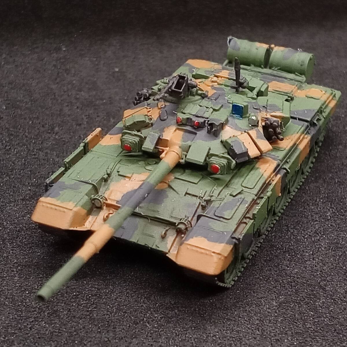 ●完成品1/144 T90A主力戦車,”ウラジーミル!ロシアの新世代 主力戦車!”,迷彩塗装,ロシア,ソ連,現代,自作ver拍卖