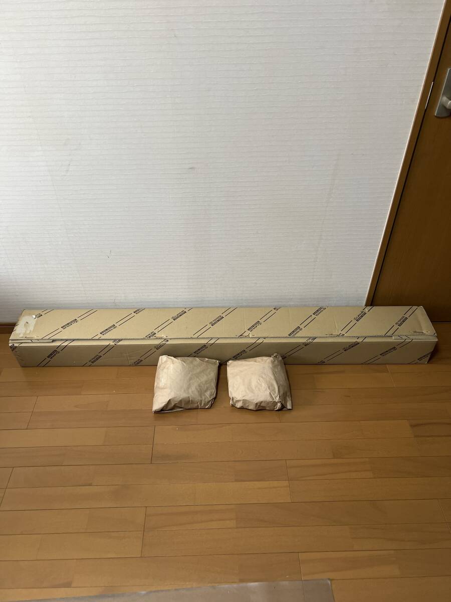 新着入荷、ランクル60、HJ61、FJ62用、フロントバンパーと左右ガイドバンパーSET新品。拍卖